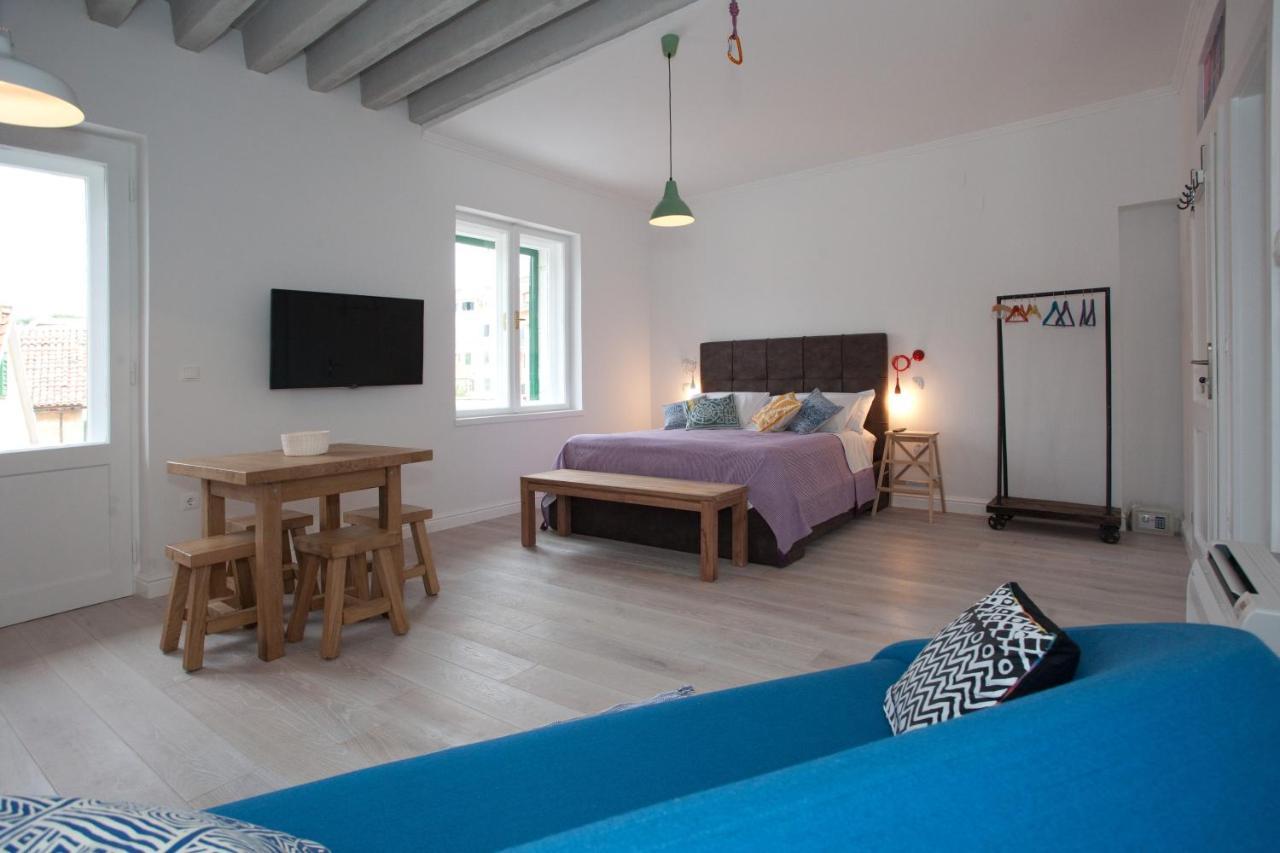 Apartments Central Chic And Cozy Split Exteriér fotografie
